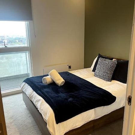 Lovely 2-Bedroom Condo With Balcony Manchester Exteriör bild