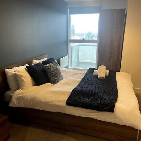 Lovely 2-Bedroom Condo With Balcony Manchester Exteriör bild